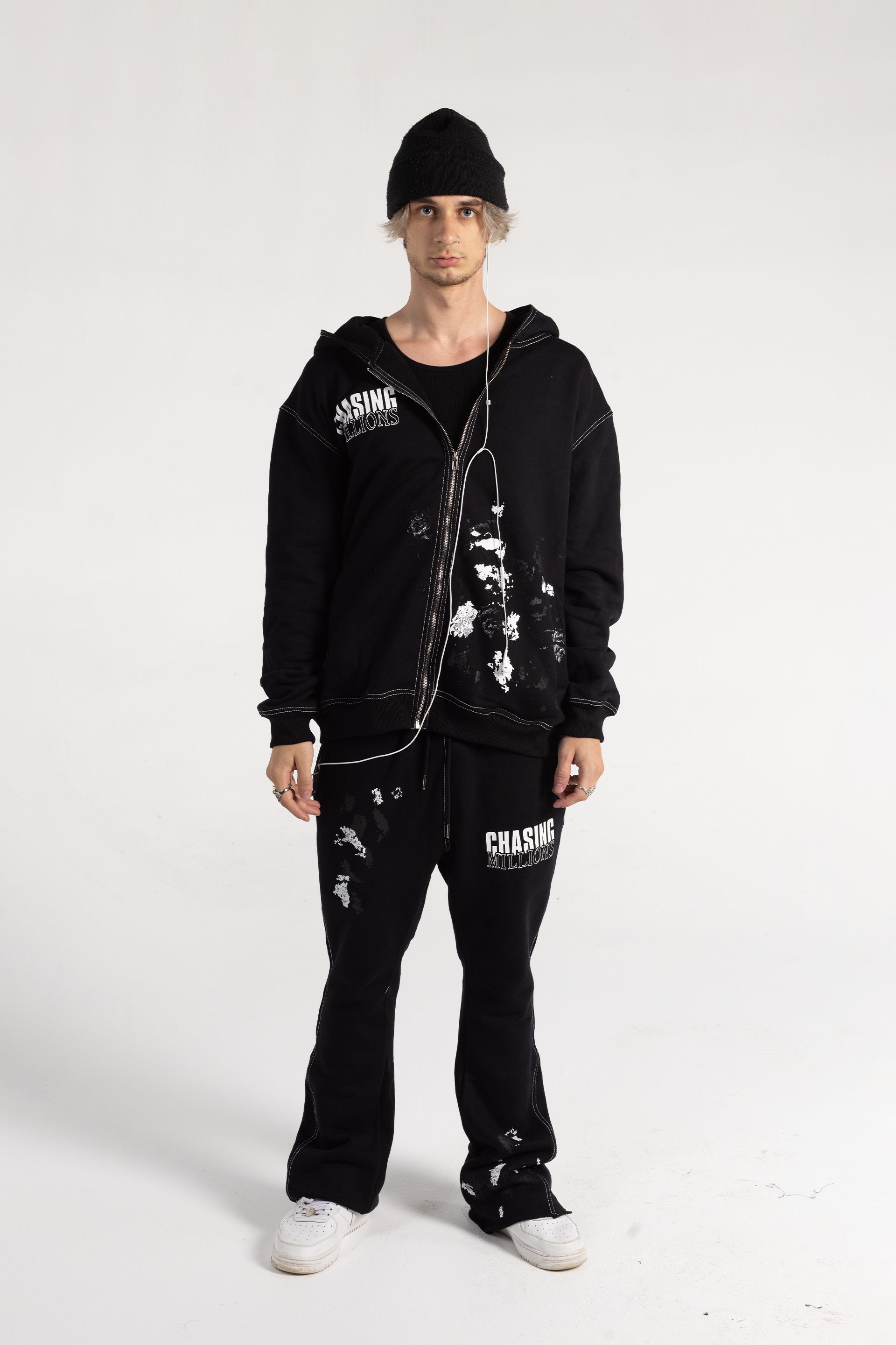 PAINT SPLATTER FLARED SWEATSUIT